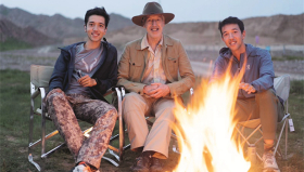 William Lindesay (center) with_112953_副本.jpg