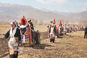 The__spring__plowing__ceremony_125103.jpg