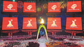 2010年11月12日，在广州海心沙岛举行的第十六届亚运会开_118488.jpg