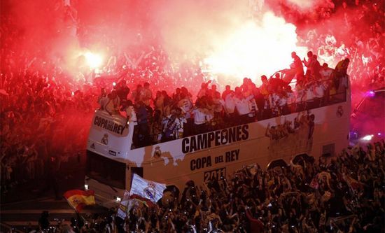 Autobús aplasta Copa del Rey mientras Real Madrid celebraba triunfo